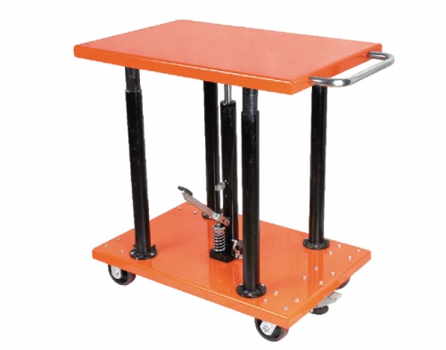 液壓堆高車廠家解答幾個常見的故障